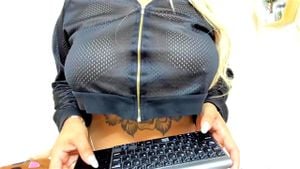 Watch Kriss_Acuna 2021-09-16 08_48 - Kriss Acuna, Blonde, Latina ...