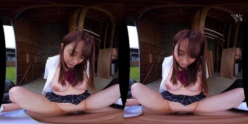 弥生みづきVR 幼馴染の激カワパイパン女子校生と雨宿り中に着衣セックス→連続中出し