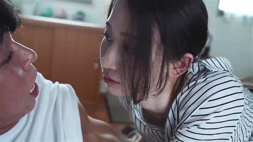 【人妻の誘惑】学校サボって私とイイ事しない？突然苦学生の隣室に越してきた美人熟女の誘惑に脳が崩壊し狂った様に毎日SEXする若者