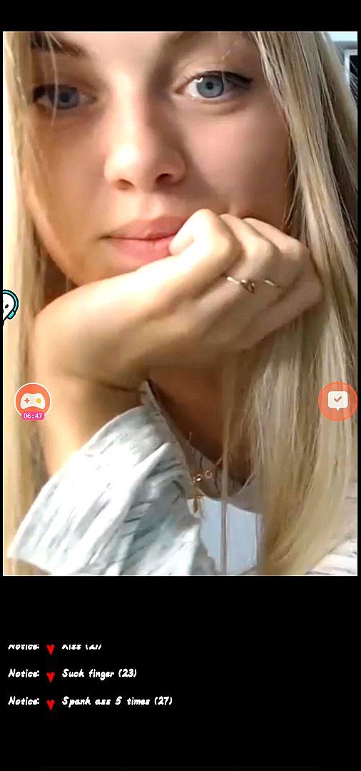 Young Ukrainian blonde BrilliantVictoria on webcam