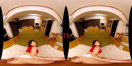 VR｜お姉ちゃん・新村あかりが脱がし「まっ！おチンポびんびんね…????」