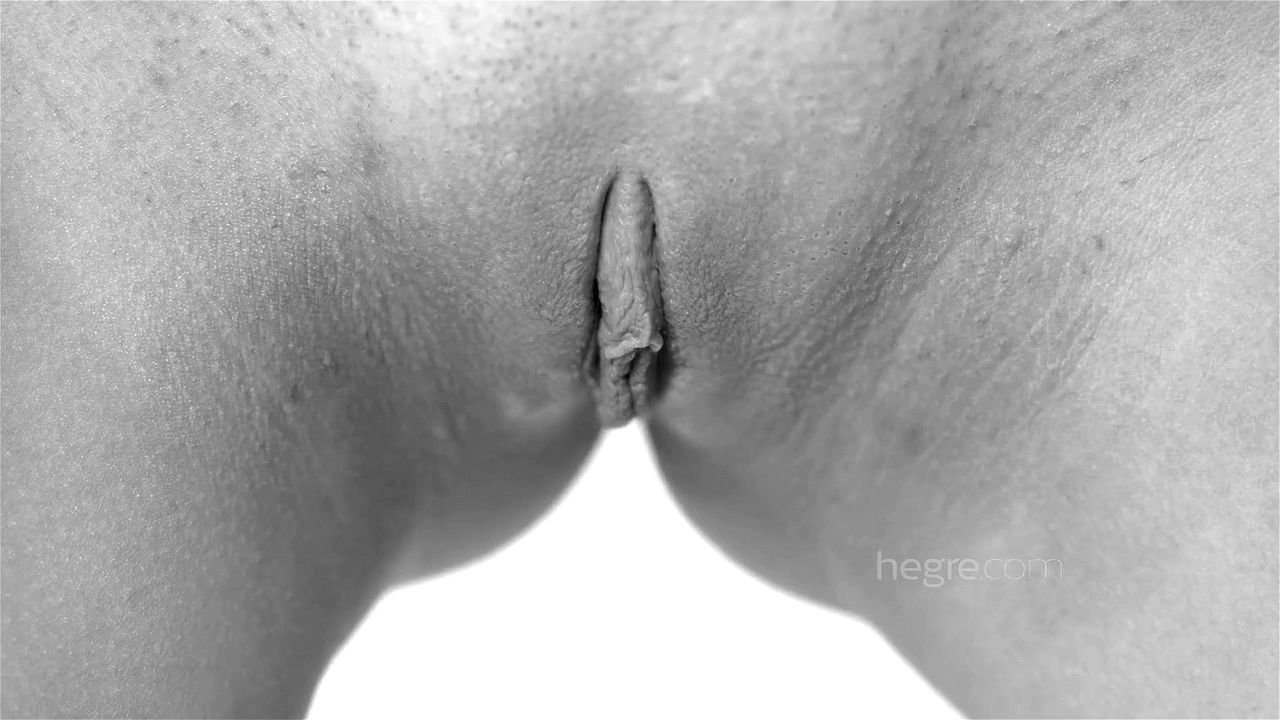 Hegreart Nudes