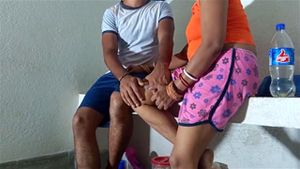 Watch Padosi Bhabhi ka nal hua kharab - Desi, Indian, Desi Aunty ...