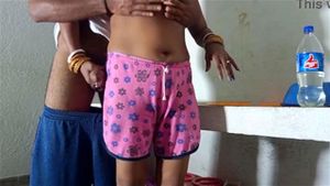 Watch Padosi Bhabhi ka nal hua kharab - Desi, Indian, Desi Aunty ...