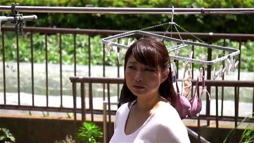 【時田こずえ】52歳の色白巨乳お母さんと禁断の近親相姦中出しセックス