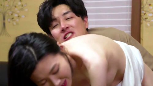Watch Korean Hot Movie - Bosomy Mom - Asian, Korean, Amateur Porn pic
