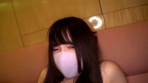 もち肌ボディのパパ活娘と中出しセックス…大人しい陰キャ美女が激しいピストンに敏感に反応