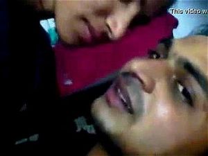 Watch desi kiss - Kissin, Asian, Indian Porn - SpankBang