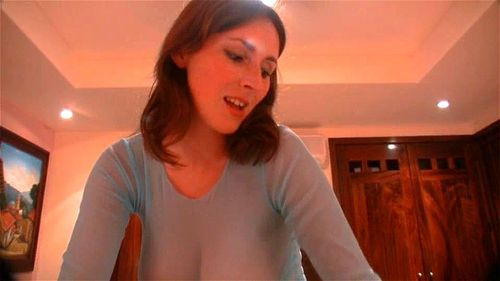 amateur brunette with round delicious tits