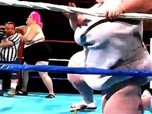 Watch Two Fat Women Wrestlers Fucks Midget Referee - Midget ...