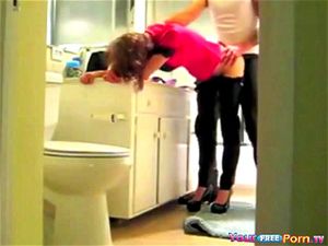 Amateur Quickie Auf Toilette