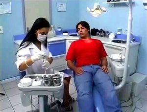 Watch Dentista dando o cu no consultório - Likicking, Doggy Anal ...