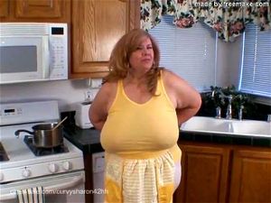 Watch Mommie's snacks - Ass, Joi, Mommy Porn - SpankBang