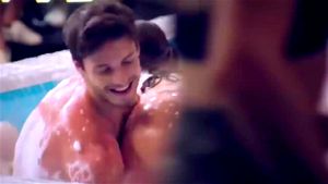 Watch EMILY GARCIA PAGA PEITINHO NA BANHEIRA - Emily Garcia, Bunda ...