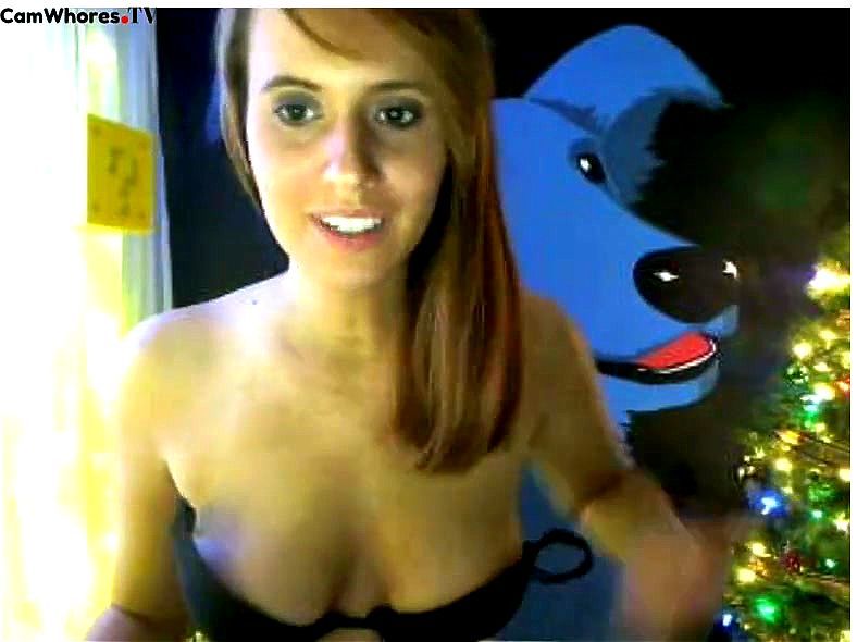 Cute babe Roxaholics webcam show