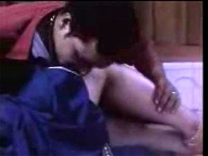 Watch reshma - Mallu Aunty, Saree Aunty, Babe Porn - SpankBang