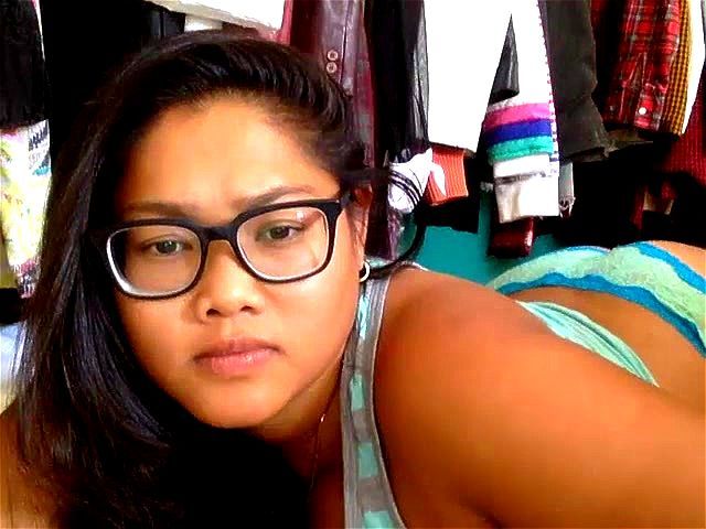 Chubby Asian Kay Bunz webcam tease