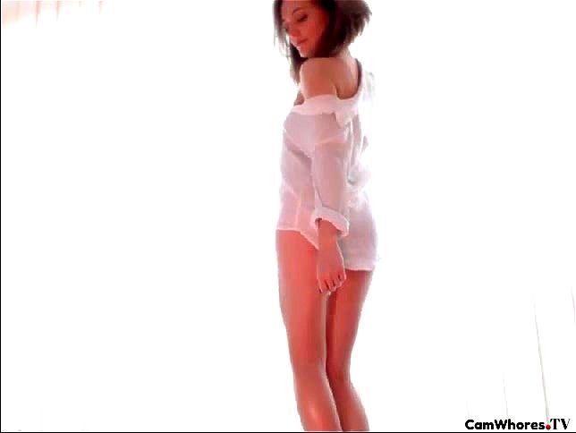 Sexy brunette AddictiveLara dancing on webcam