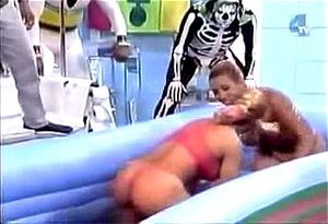 Watch VICKY PALACIOS - Striptease, Vicky Palacios Y La Vecina Porn ...