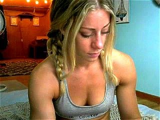 Pigtailed blonde AthenaSiren webcam chat