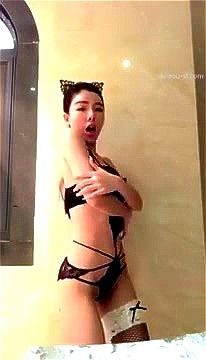 Watch 花椒直播-希子浴室大尺度 - Striptease, Solo, Asian Porn ...