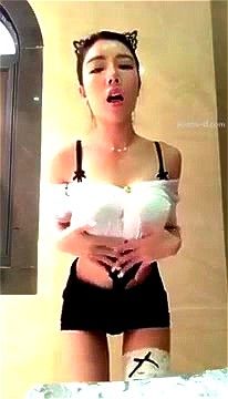 Watch 花椒直播-希子浴室大尺度- Striptease, Solo, Asian Porn ...