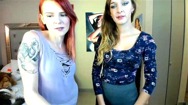 Blonde teen Oceansandlove & friend webcam tease