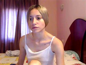 Watch Slim blonde on bed - Cam, Amateur Porn - SpankBang