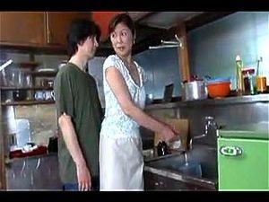 Watch Hot Japanese Mom 40 - Japanese Mom, Japonese Mom, Mature ...