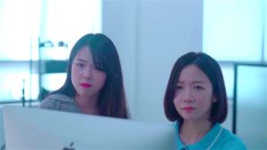 Watch 반바지 입고 트월킹 추는데 ㅗㅜㅑ ㅂㅈ 다보이넴;; - 발, 노예 ...