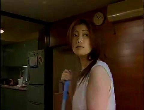 【ヘンリー塚本】巨乳熟女は夫の目を盗み毎日のように隣家のおっさんと不倫ファック