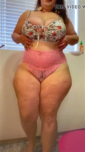 Thick Chubby Milf