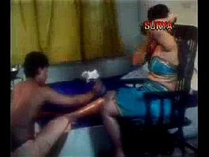 Watch Mallu Reshma oil massage - Mallu, Mallu Aunty, Mallu Reshma ...