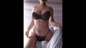 Watch Kylie Jenner Fap Collage - Kylie Jenner, Kim Kardashian, Fap ...