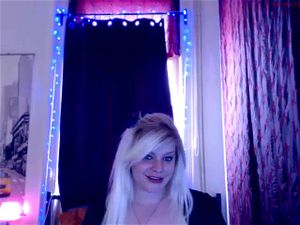 Watch Bustykittyg - Busty Curves, Chaturbate Camshow, Cam Porn ...