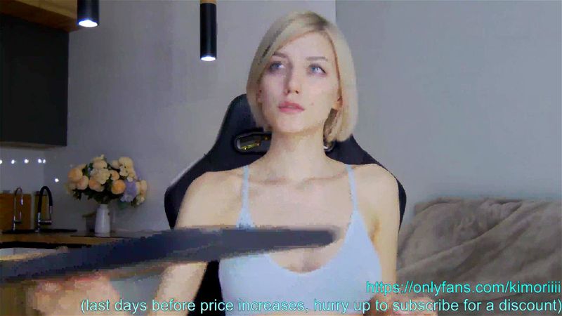 Russian beauty Sweet_Tinker_Bell webcam tease