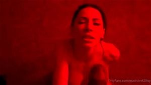 Watch Red baddie - Big Ass, Big Tits Porn - SpankBang