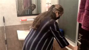 Watch Sobia Nasir washing and Cleaning - Sobia Nasir, Bathouse ...
