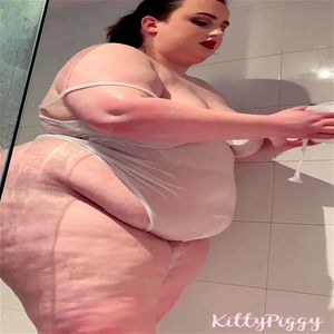 Watch piggy shower - Ssbbw, Bbw Belly, Bbw Ass Ssbbw Porn - SpankBang
