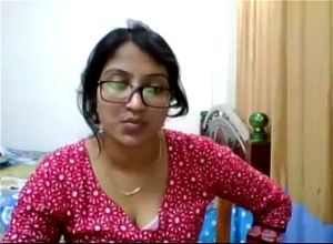 Watch Indian slut masturbates on webcam - Solo, Indian, Webcam ...