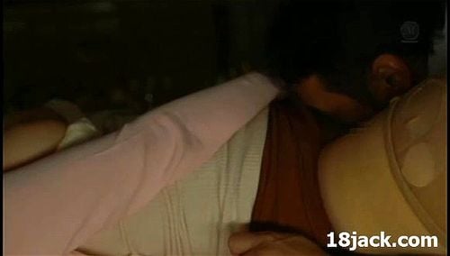 離婚間際の巨乳美人妻が夫にレイプ並みの激しく乱暴な指マンやイラマチオをされてイカされ顔にザーメンをぶっかけられる! 神山なな