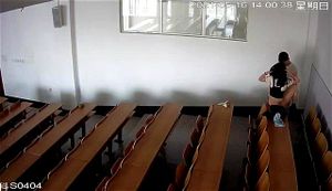 Watch 黑龙江大学生教室- 大学, 教师, 监控Porn - SpankBang