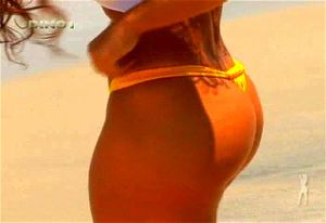 Watch Viviane Araújo Nua na Praia (Viviane Araújo naked in the ...