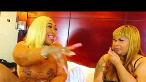 Watch SipNPlay Show Featuring Frenchie - Frenchie, Frenchie Kismet ...