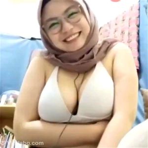 Watch Dxgcyvy - Amateur, Indonesia, Big Tits Porn - SpankBang