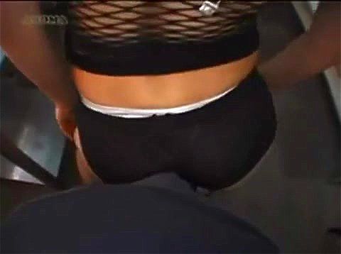 「おケツの感覚たっぷり味わって」ラテン系の黒ギャルの尻コキ！淫らに腰を振るギャル